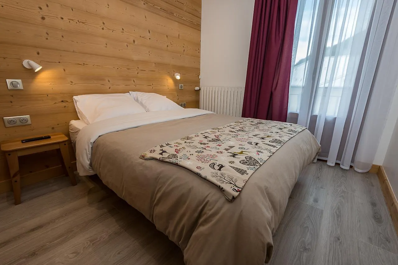Hotel Flor'Alpes La Giettaz 2*,  France